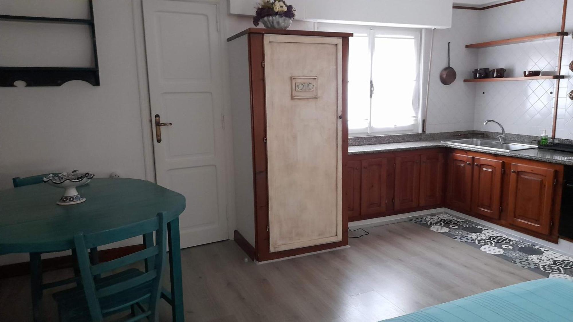 Invit Arti B&B Capoterra Ruang foto
