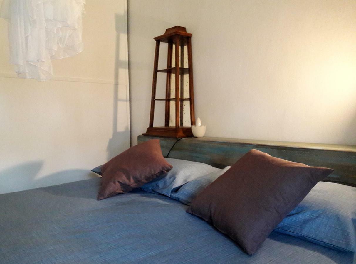 Invit Arti B&B Capoterra Bagian luar foto