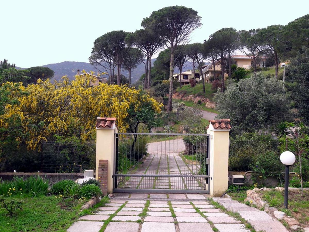 Invit Arti B&B Capoterra Bagian luar foto